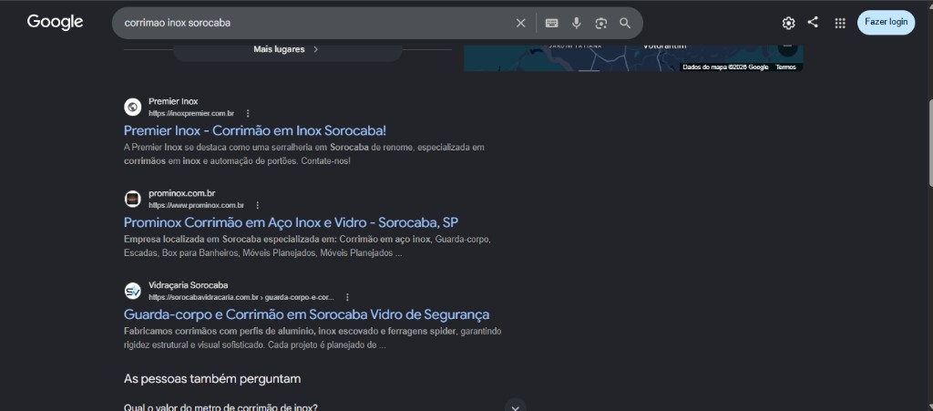 Página de resultados do Google para a busca corrimao inox sorocaba, com o site da Premier Inox como primeiro resultado orgânico, seguido de dois concorrentes da região.